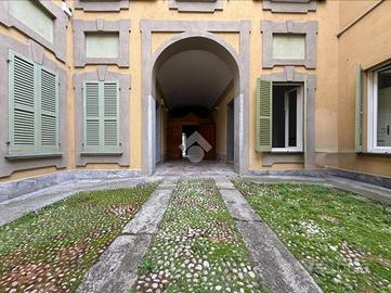 MULTILOCALE A STRADELLA