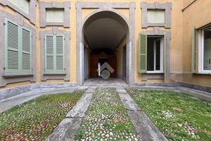 MULTILOCALE A STRADELLA