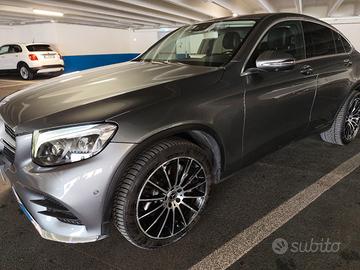 Mercedes glc coupé 350d premium amg