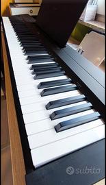 pianoforte Yamaha p143