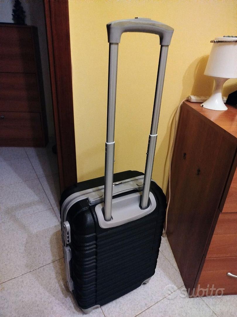 Trolley da viaggio - Abbigliamento e Accessori In vendita a Cagliari