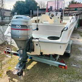 Open 6 metri con motore 