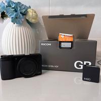 Ricoh GR IIIx HDF Fotocamera