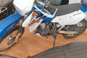 Suzuki DR-Z 400