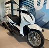 piaggio-beverly-310-bianco-luna-nero-cosmo