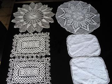 6 centrini realizzati a mano all'uncinetto