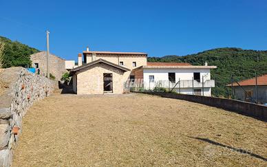 Casale caratteristico lontano dal caos