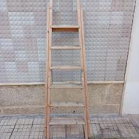 SCALA IN LEGNO ARTIGIANALE