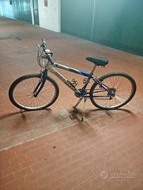 bici mtb su Genova 