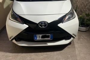 TOYOTA AYGO CON CAMBIO AUTOMATICO eTELECAMERA POST