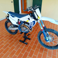 Husqvarna FC 250 4t 2022 ufficiale