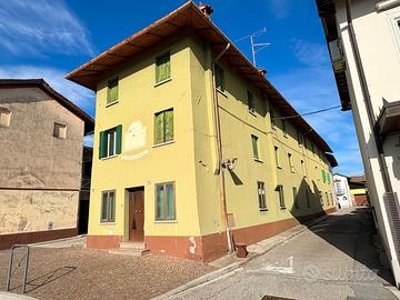 Casa di testa a Basaldella