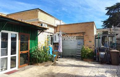 GRAZIOSA VILLA INDIPENDENTE DI 3 VANI CON GIARDINO