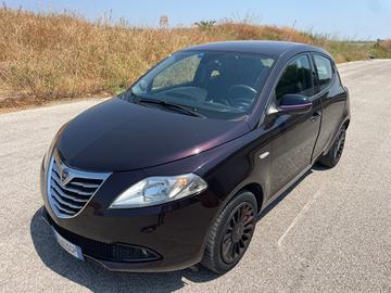 Lancia Ypsilon 1.2 Benz 69 CV 5 porte Elefantino