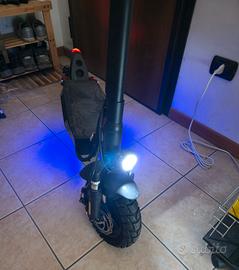 Monopattino Elettrico iX3 | Nero