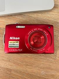 Nikon coolpix S3300