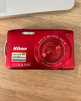 Nikon coolpix S3300