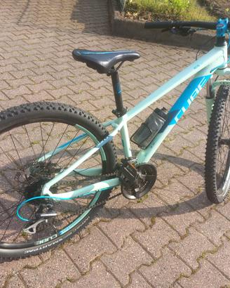 Bicicletta CUBE ACID260