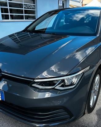 Volkswagen Golf 1.5 TGI DSG Life 2021