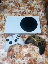 Xbox serie S  + schermo gaming 27 pollici