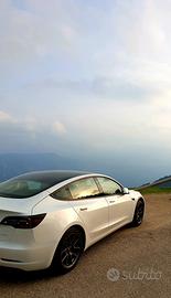 Tesla model 3 Long Range