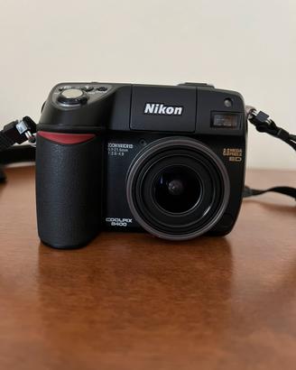 Nikon 8400