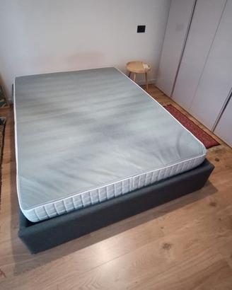 Letto matrimoniale alla francese