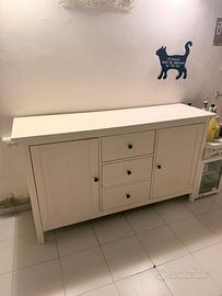 Mobile bianco Ikea Hemnes
