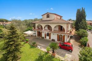 VILLA SINGOLA A ROSETO DEGLI ABRUZZI