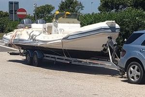 Movimento su strada la tua barca o gommone