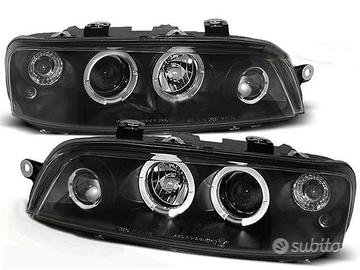 FARI ANTERIORI FIAT PUNTO 2 dal 99 al 03 LED ANGEL