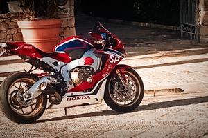 Honda CBR 1000 - 2021