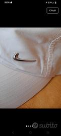 berretto bianco Nike