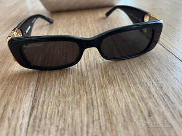 Occhiali balenciaga logo