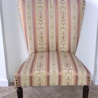 Poltroncina in raso