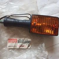 -5Y3833102100 LAMPEGGIATORE / FRECCIA ANT.SX XT550