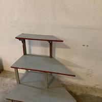 Mobiletto per angolo