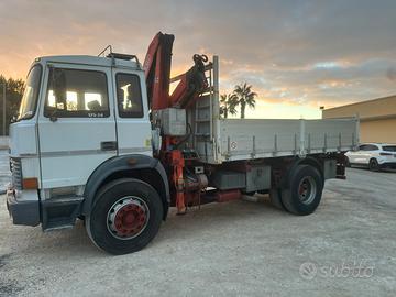 Iveco 175-24 ribaltabile e gru, ACCETTO PEEMUTA