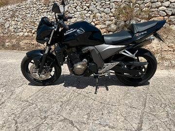 Kawasaki z750