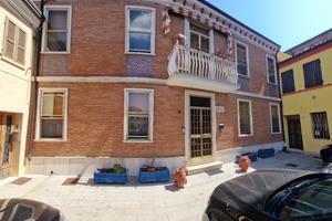 Casa di mq.230 con giardino