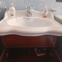 mobiluccio bagno 