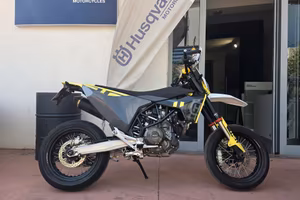 Husqvarna 701 Supermoto