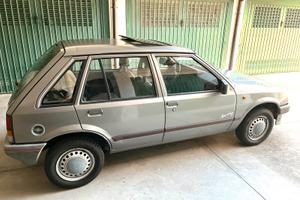 Opel corsa A prima serie con tettuccio