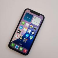 Iphone 11 colore lilla 64GB usato