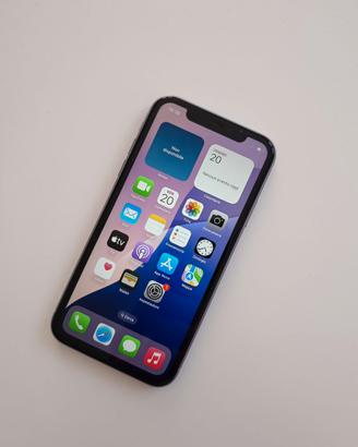 Iphone 11 colore lilla 64GB usato