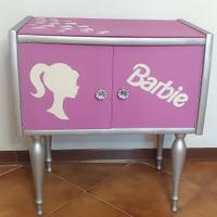 Comodini Barbie dipinti a mano