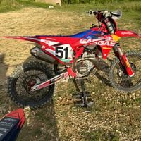 Gas gas 450 Factory 2024 moto con 74 ore