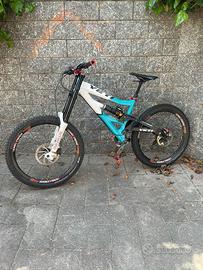 Downhill Yeti 303r tg m