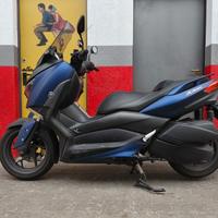 Yamaha X-Max 300