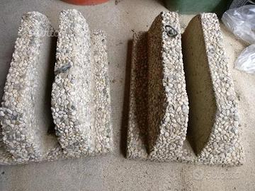 Porta biciclette in sasso lavato